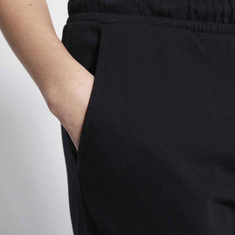 Basic straight sweatpants "Vera" Black